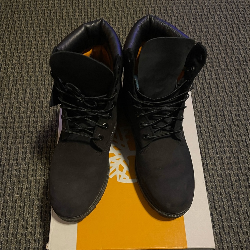 Black Timberland boots size 9.5 in Mens